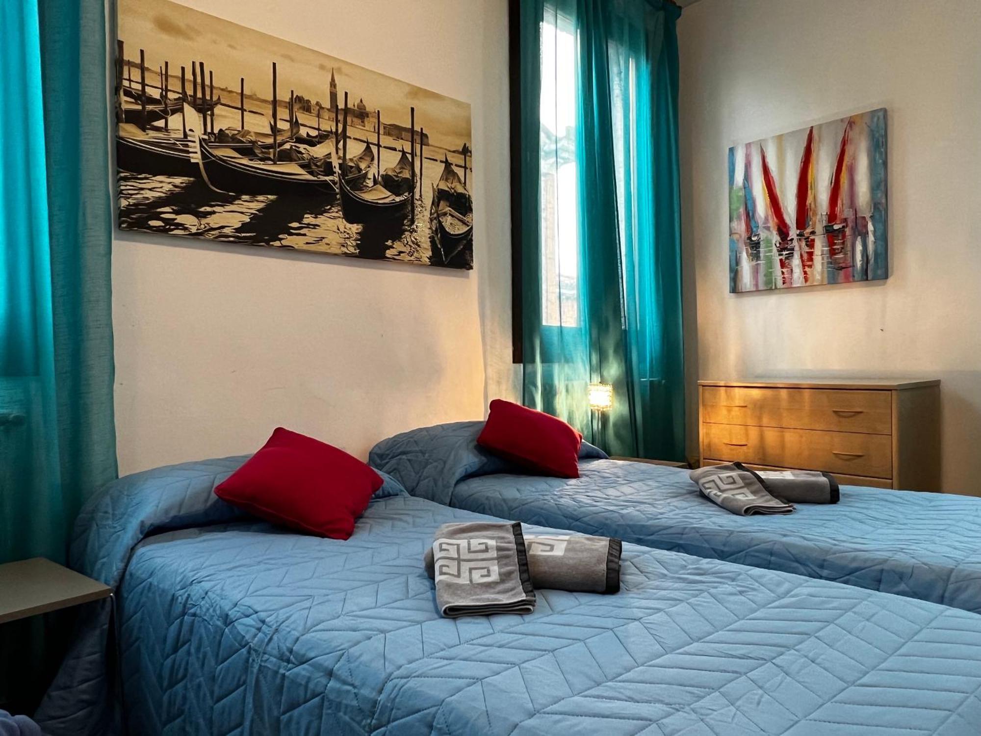 Tintoretto 1 Con Terrazza Sopra Il Tetto, 3 Bagni, 3 Grandi Camere Da Letto, Super Nuovo Venetië Buitenkant foto